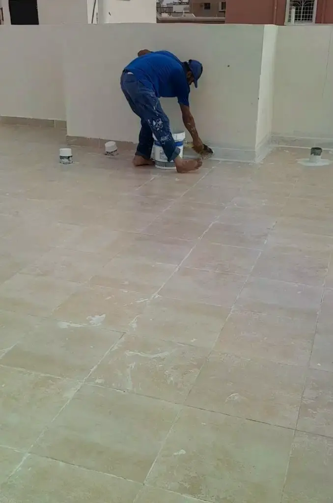 افضل عازل مائي للاسطح فوق البلاط بمكة