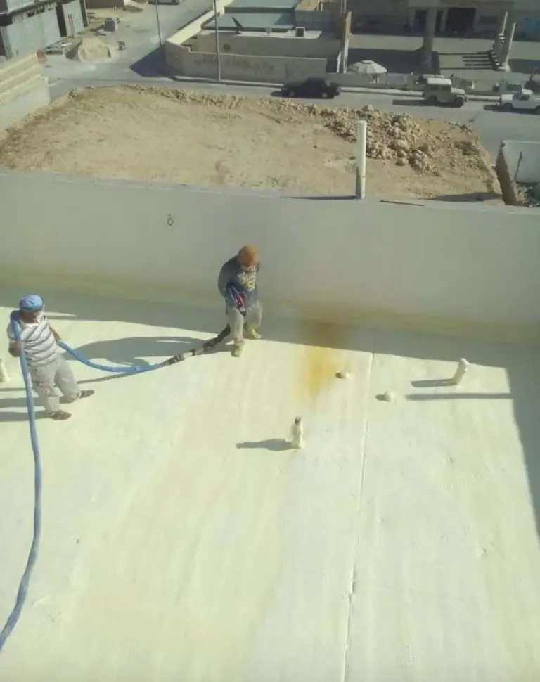 العزل الفوم أم العزل البيتومين — أيهما أقوى للأسطح؟0509509545