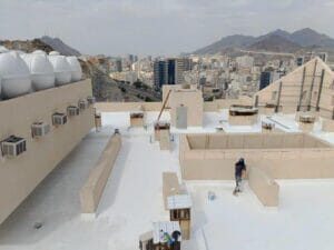 تسرب السطح في جدة بعد الأمطار