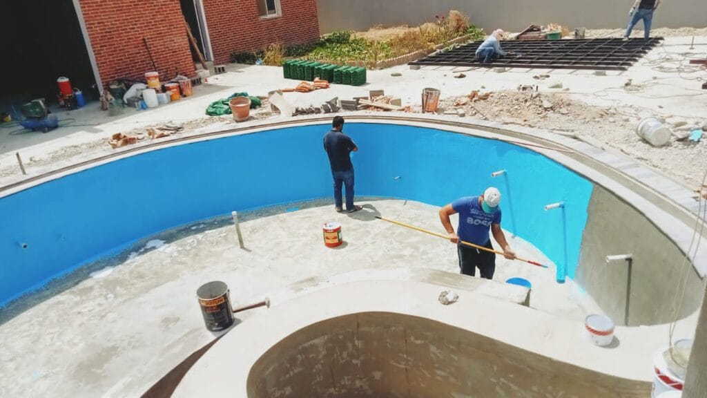 كشف تسربات وعزل مسابح بجدة