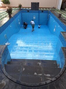 شركة عزل مسابح