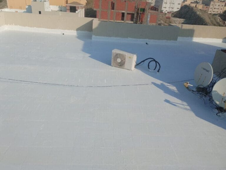 عزل الأسطح في مكة للعمائر
