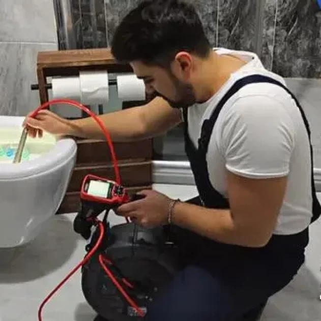 تسربات الحمامات في مكة